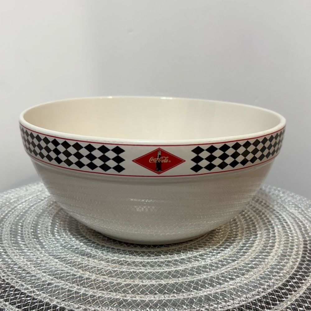 Coca Cola Gibson Black Diamond 9.5” Mixing Bowl
